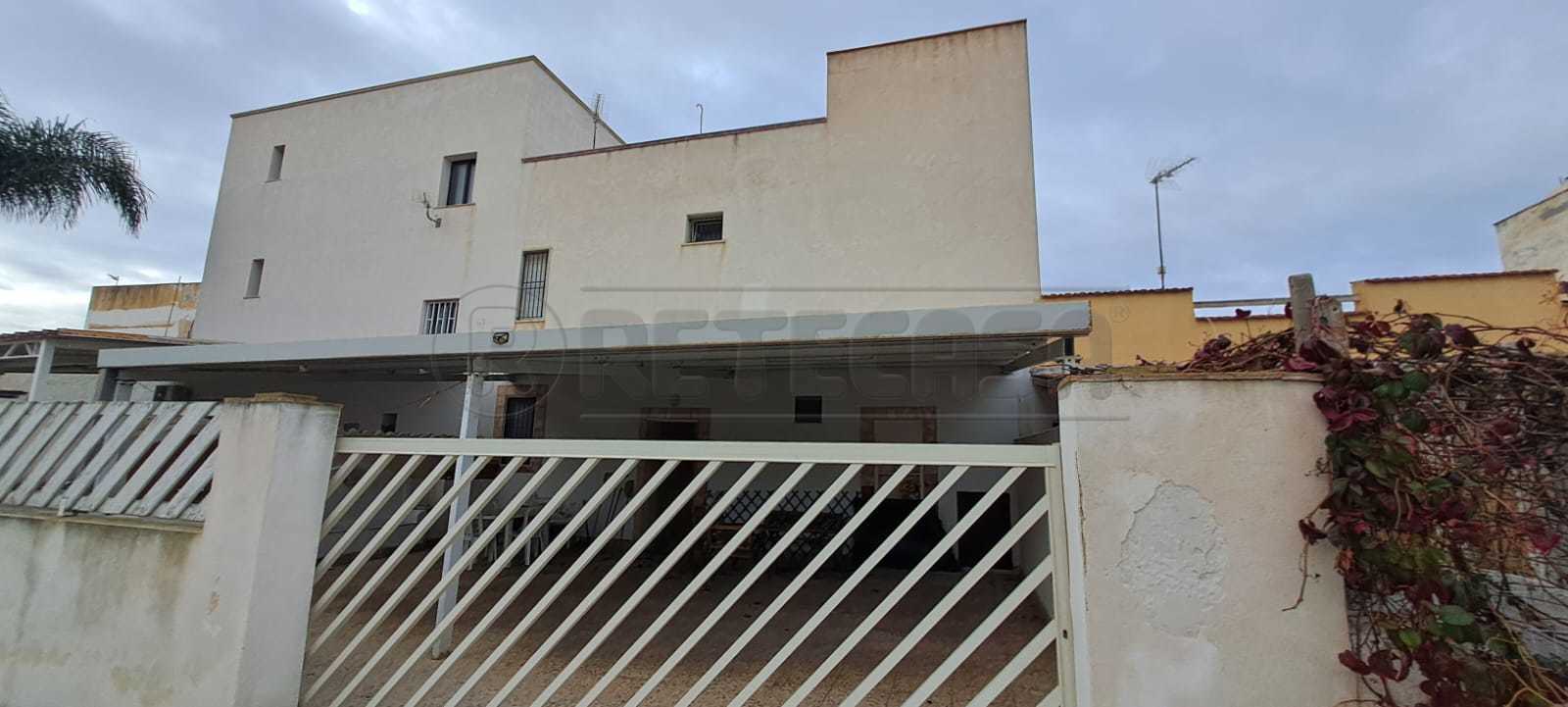 Casa indipendente Via Nettuno, Petrosino