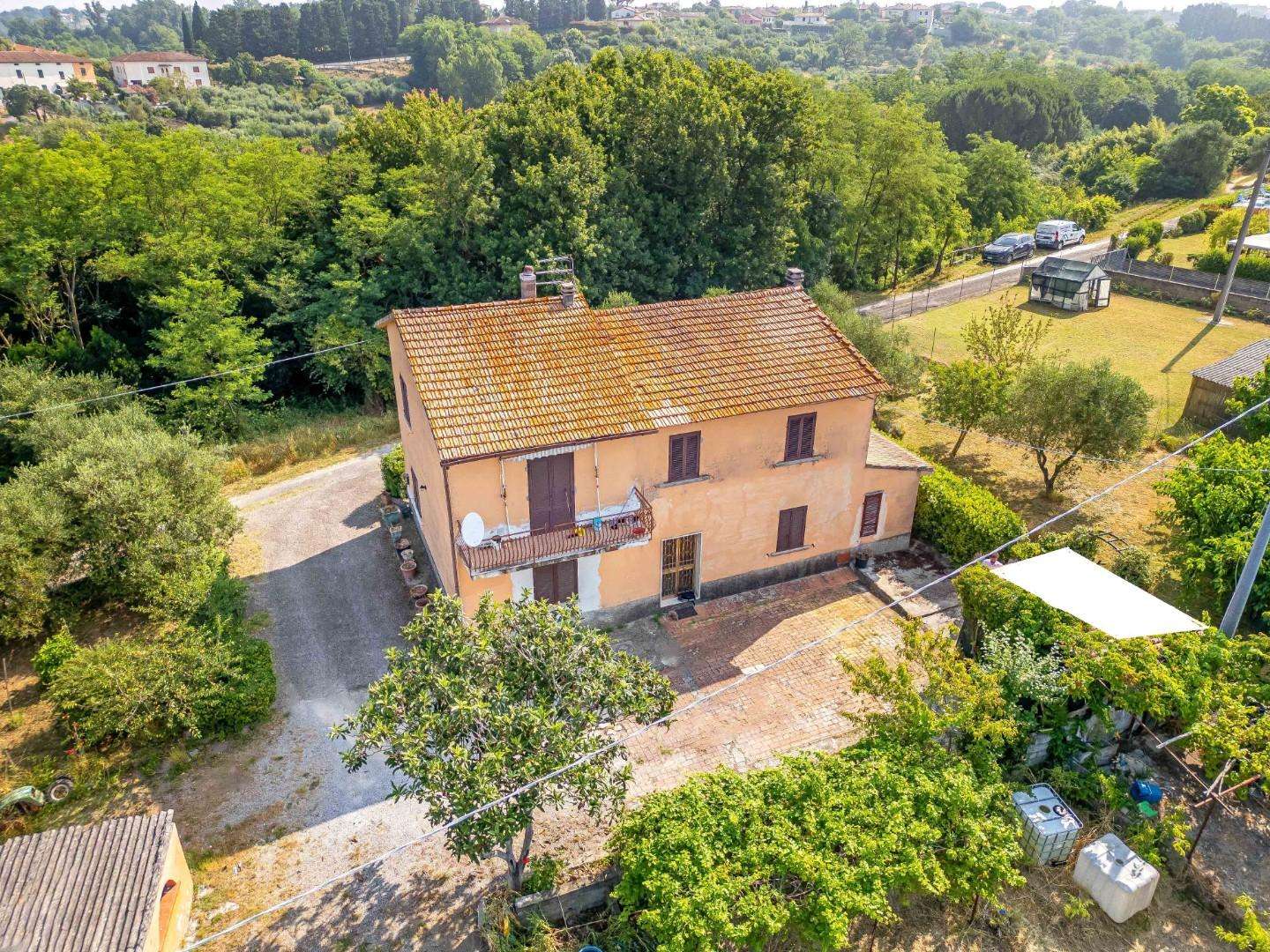 ufficio in vendita a Santa Maria a Monte