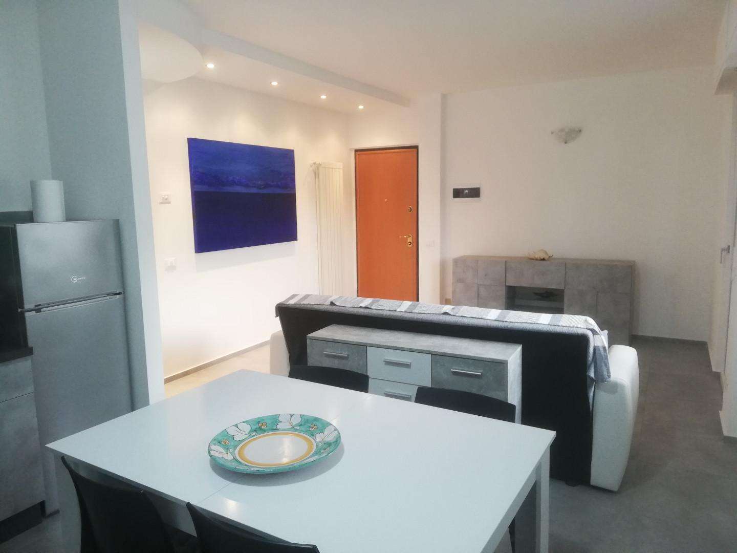 appartamento in vendita a Massa in zona Marina di Massa
