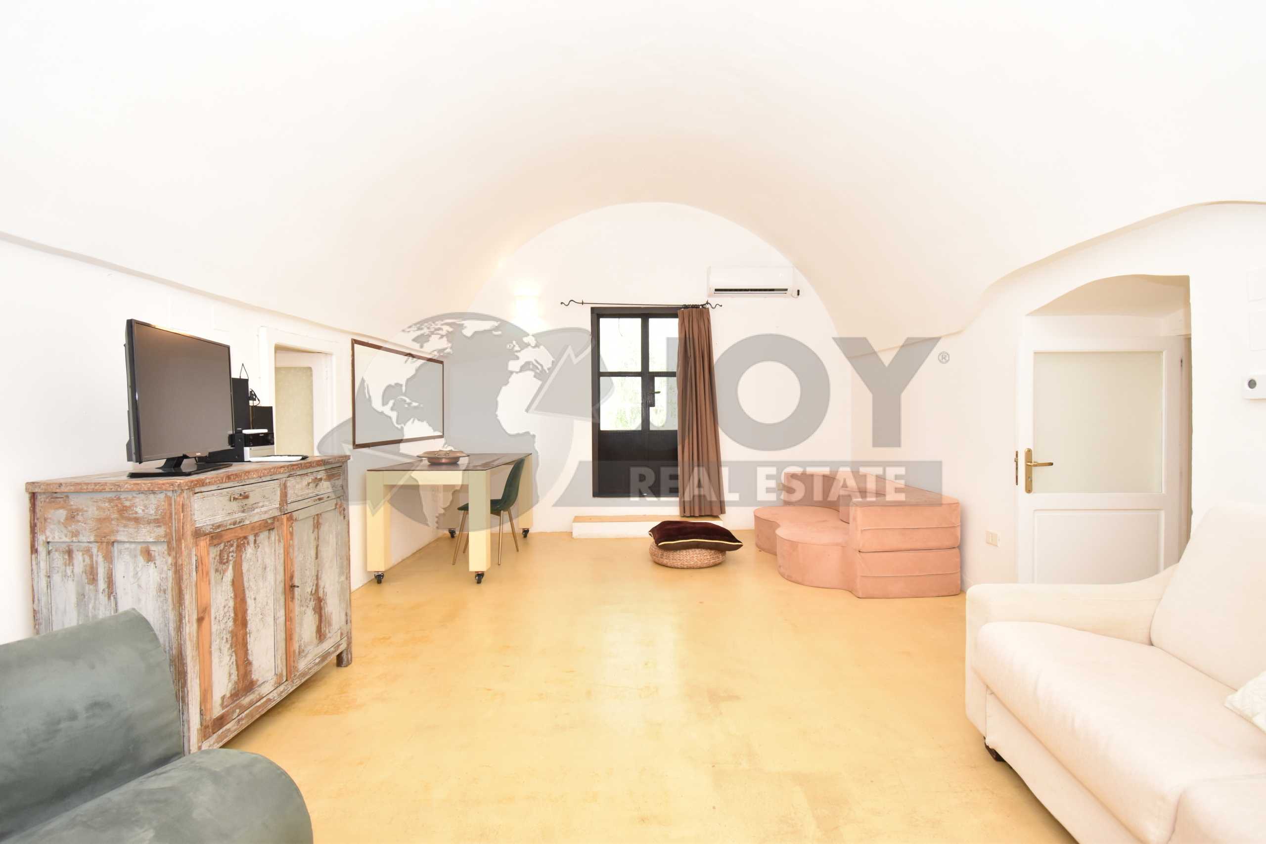 Casa indipendente Via Carlo Donat Cattin, Specchia