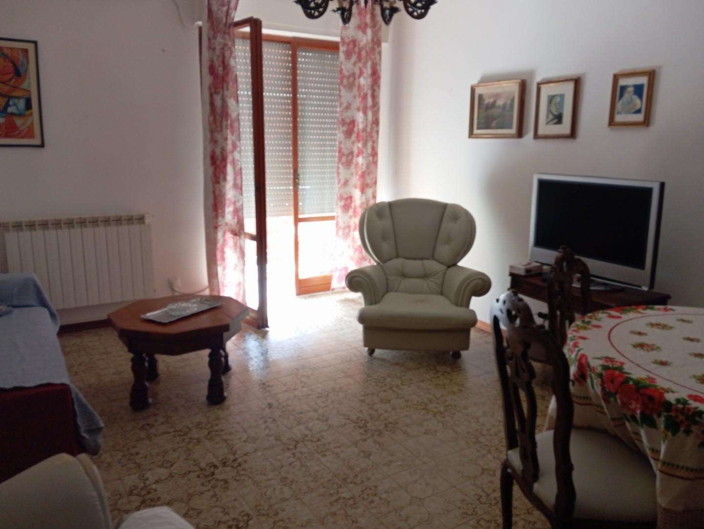Appartamento Viale XX Settembre,, Carrara