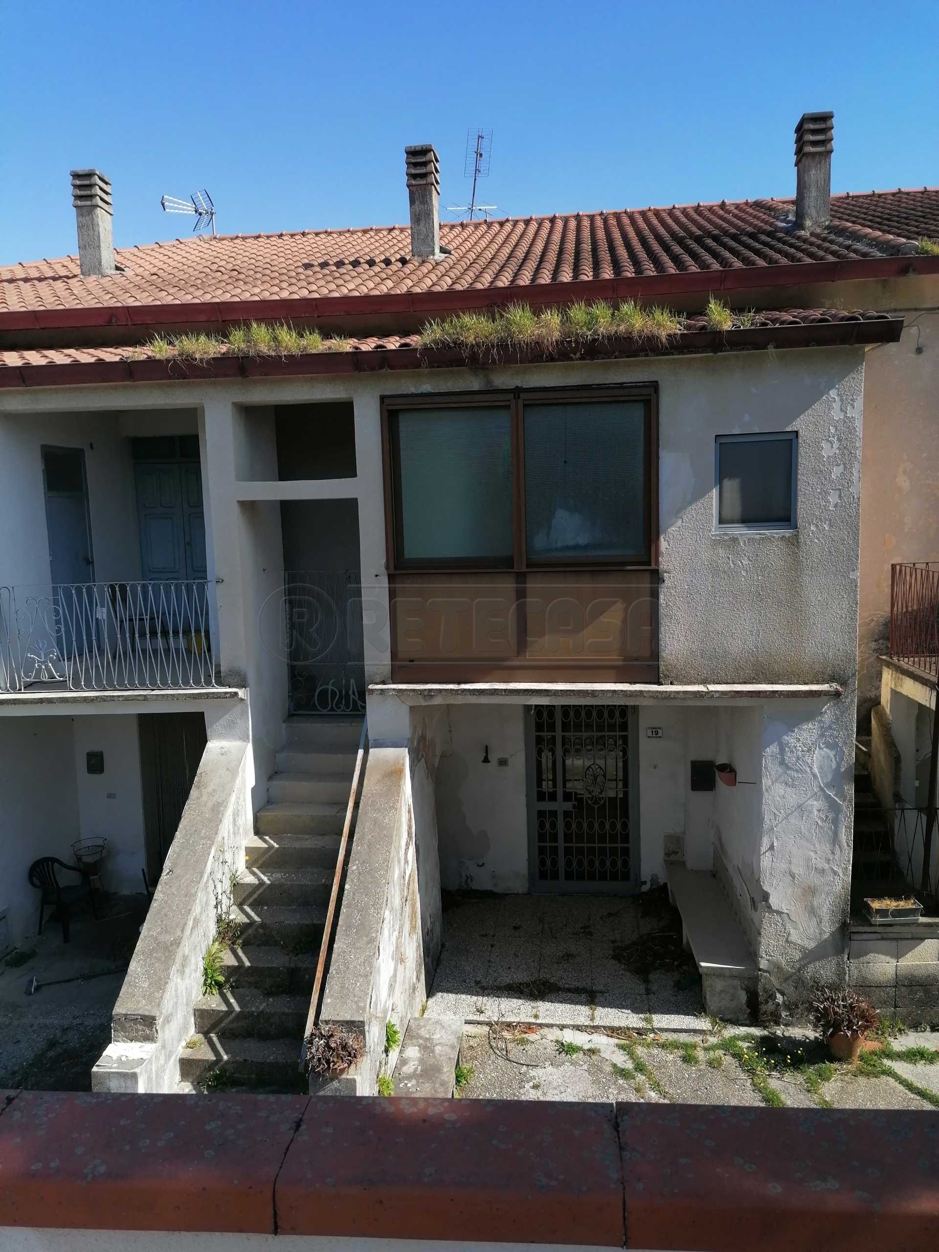 Porzione di casa Via Collecedro, Cervaro