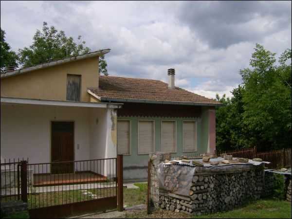 Casa indipendente Contrada Villa Leva, Force