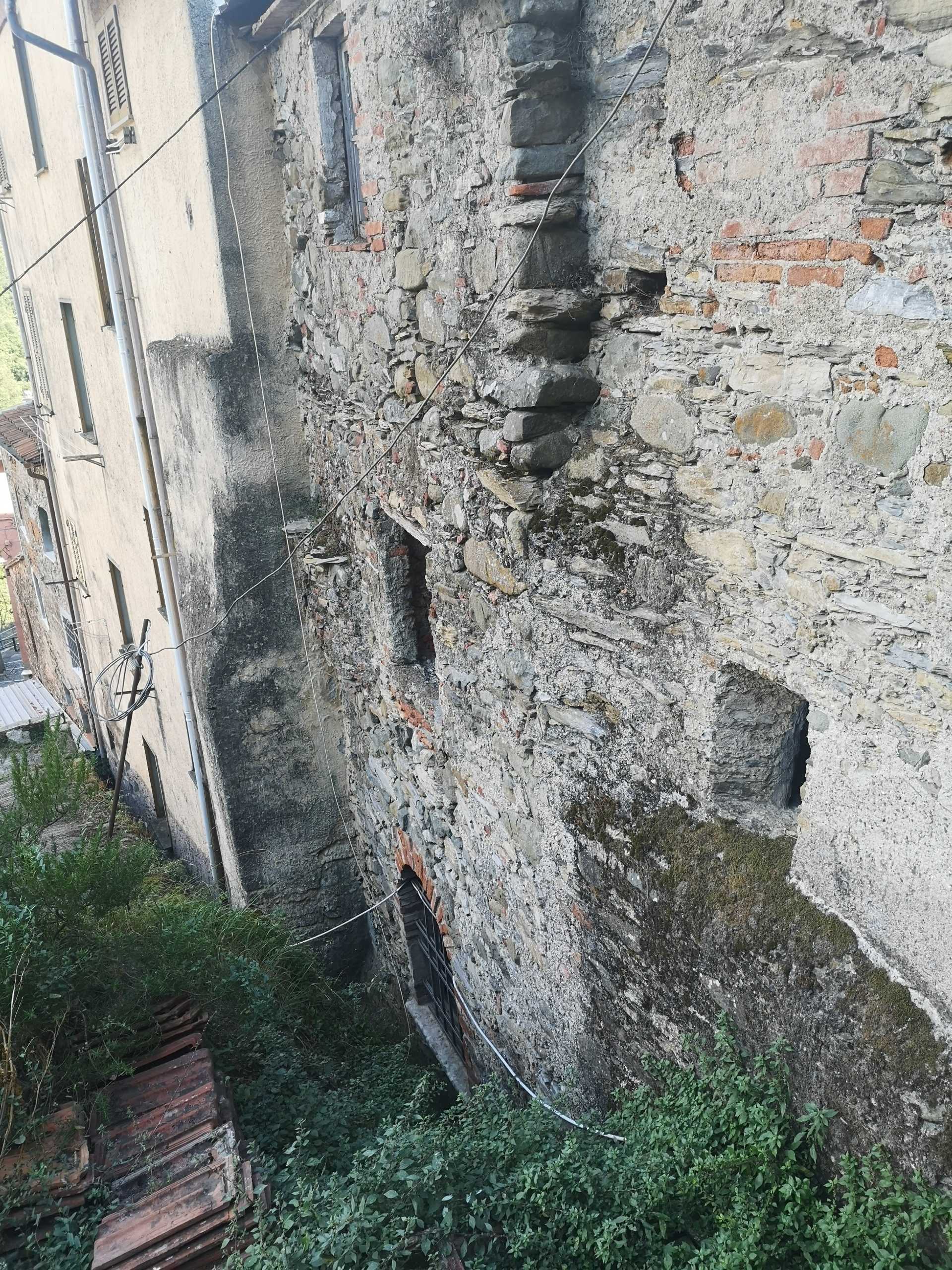 Casa indipendente Via Annunziata, Luni