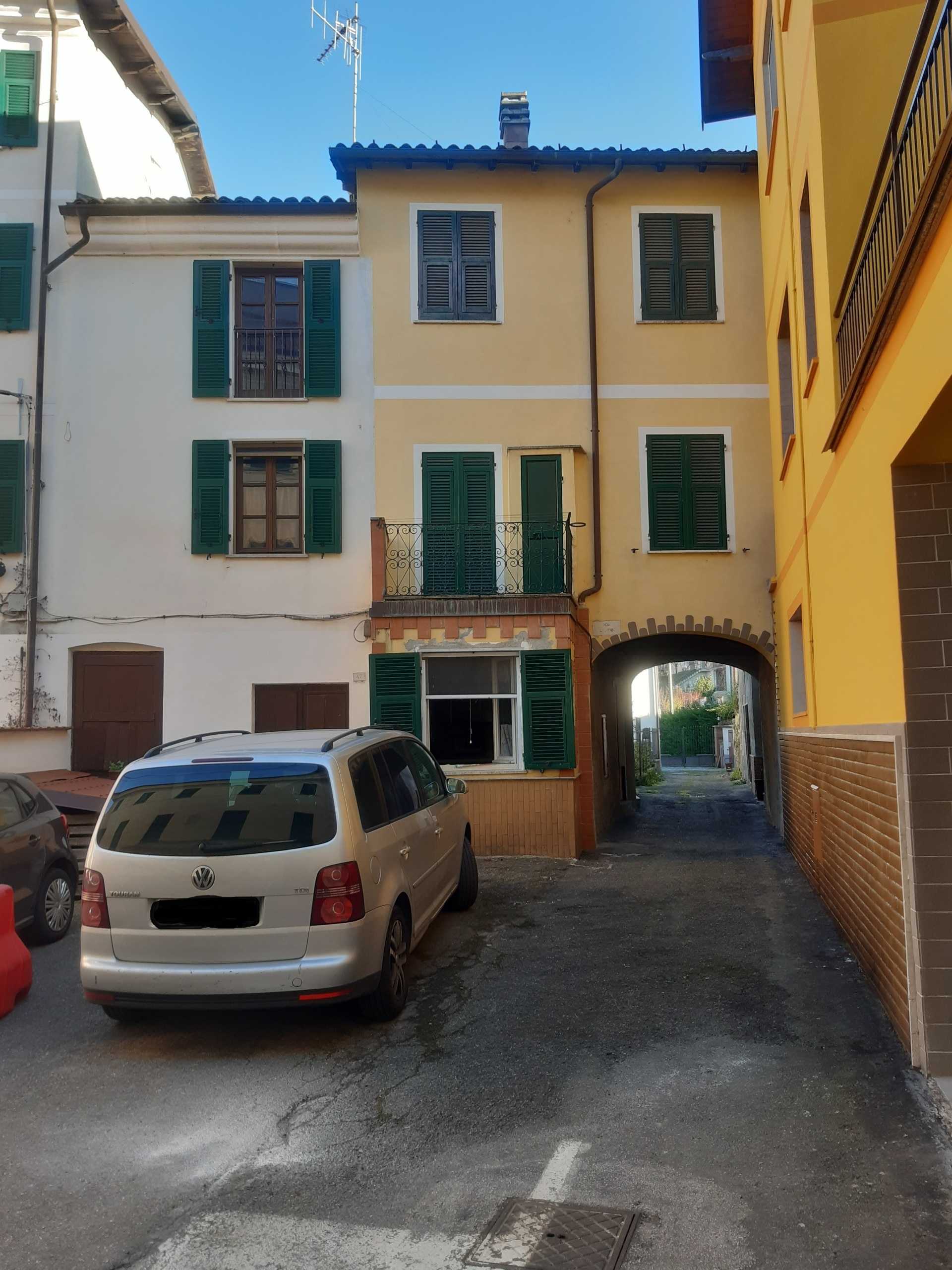 Porzione di casa vico Colombo, Bosio