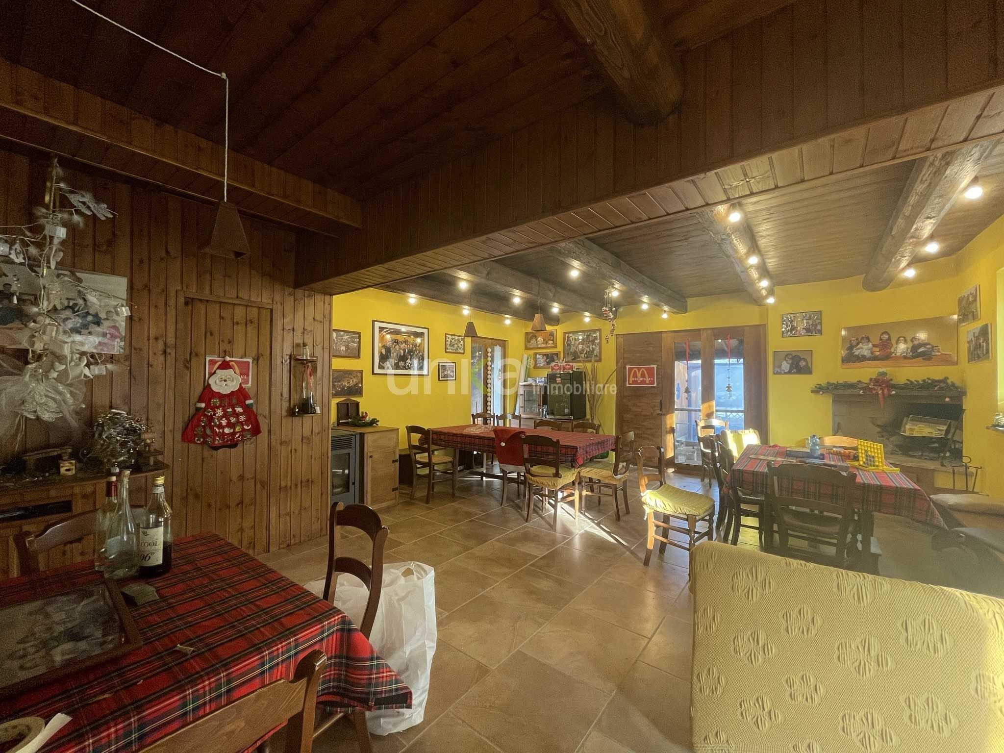 Casa indipendente Via Palazzi, Cupramontana