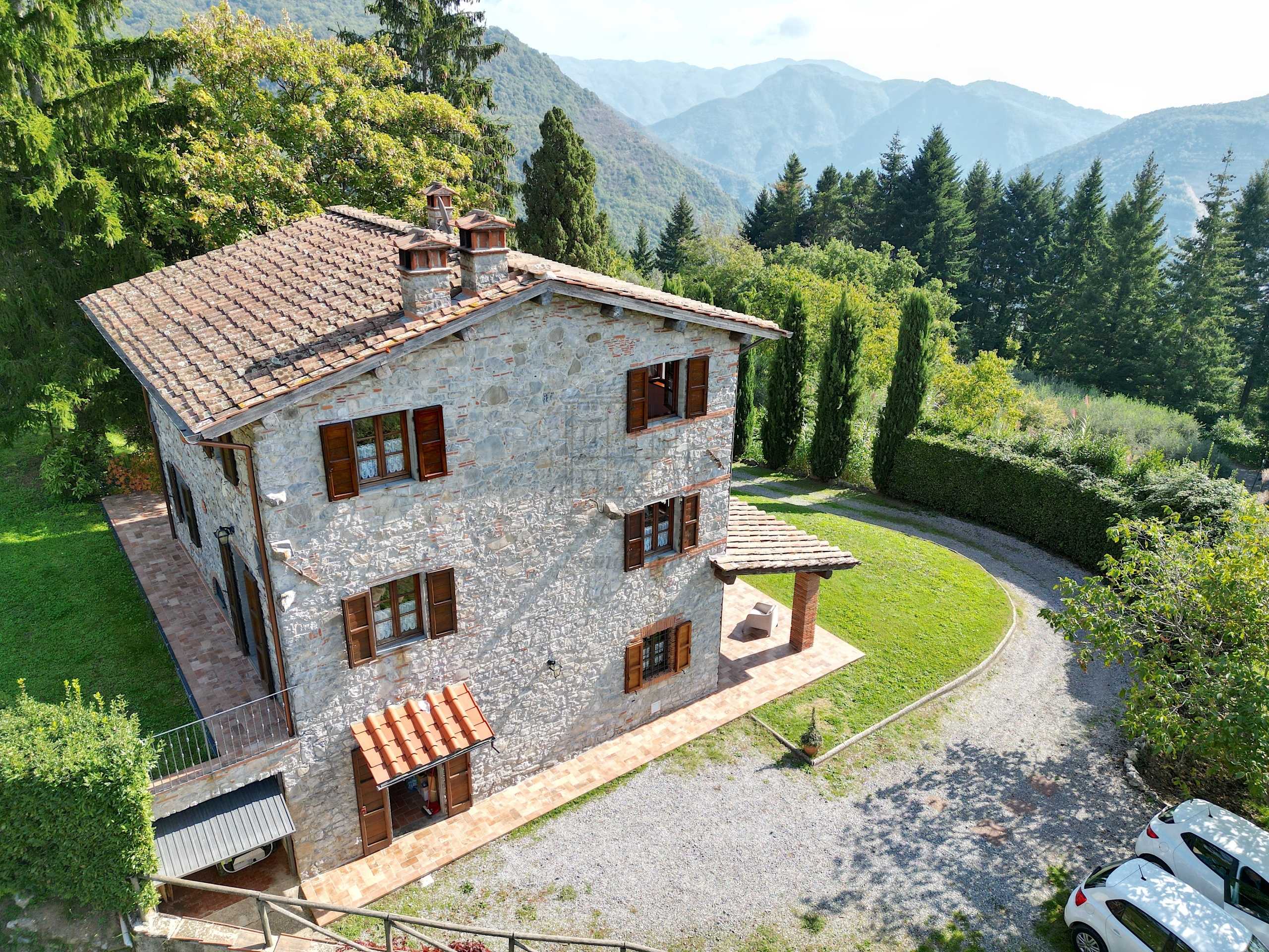 Casa indipendente Via San Gemma Galgani, Pescaglia