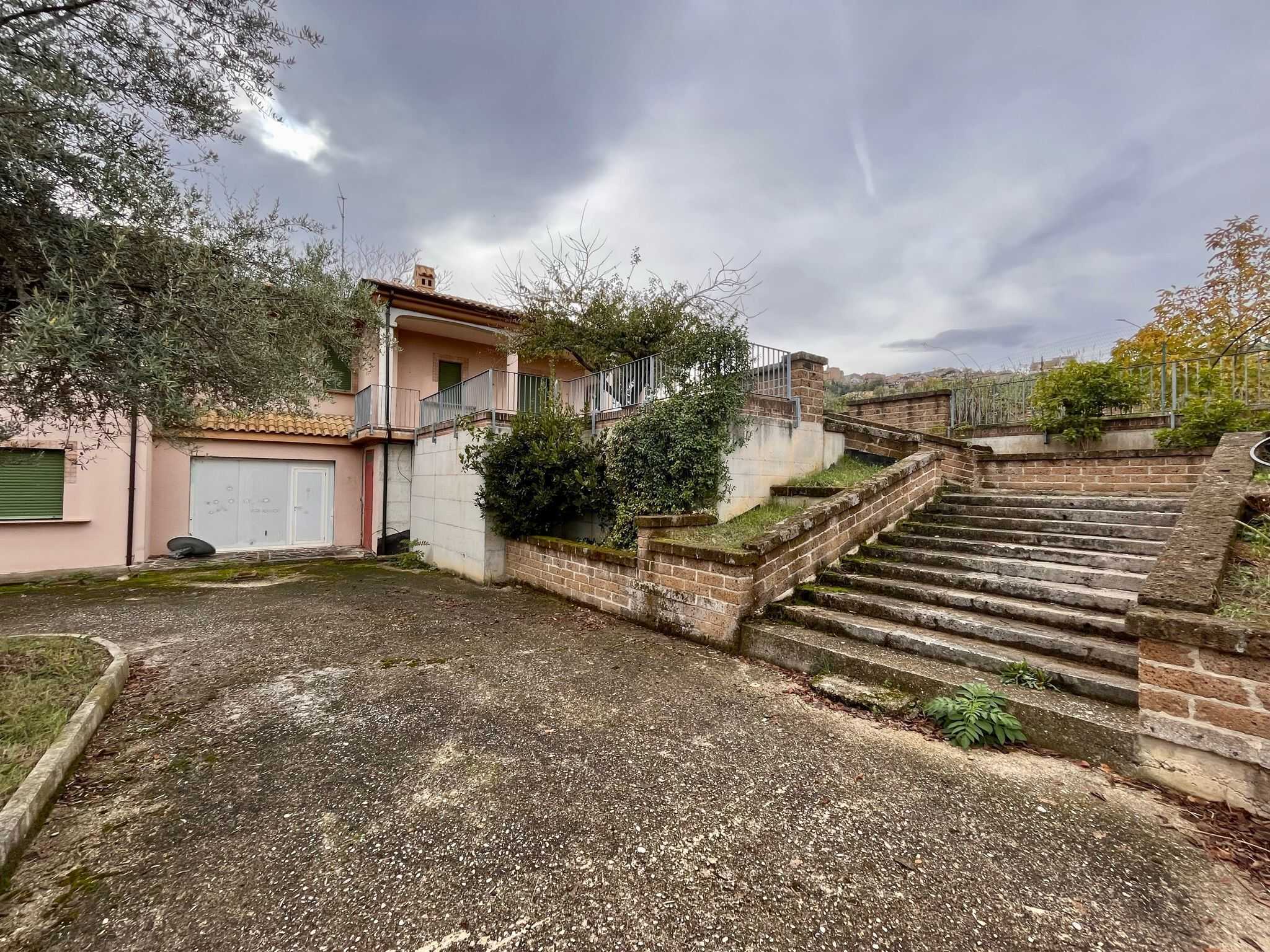 Casa indipendente Via Piane, Bucchianico