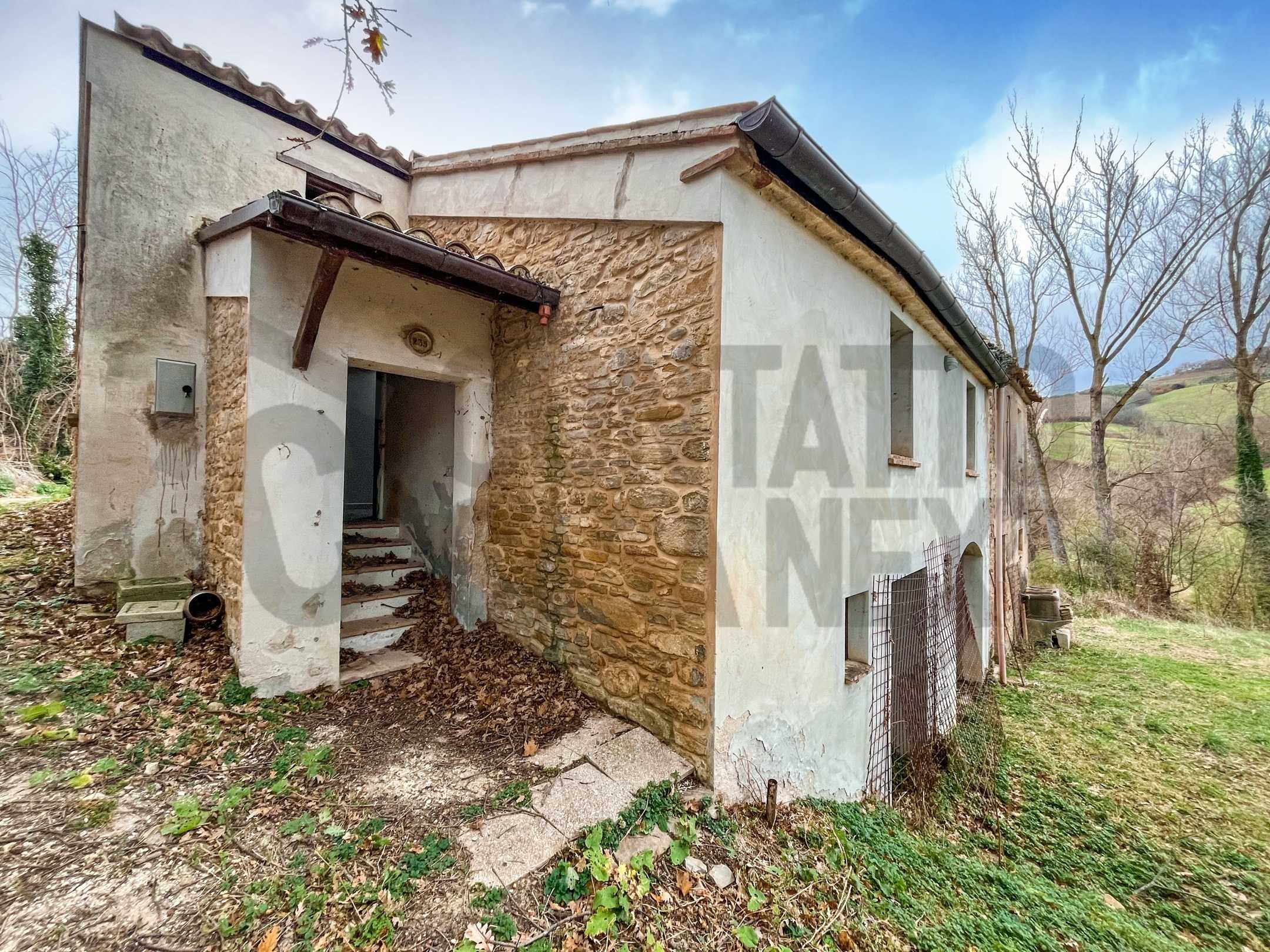 Casa indipendente Via XXV Aprile, Poggio San Marcello