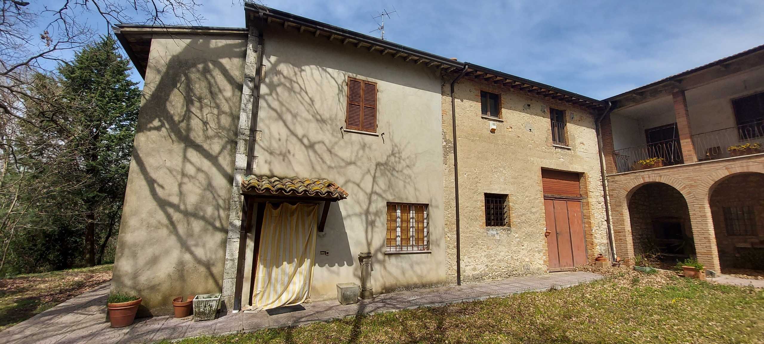 Porzione di casa Grutti, Gualdo Cattaneo