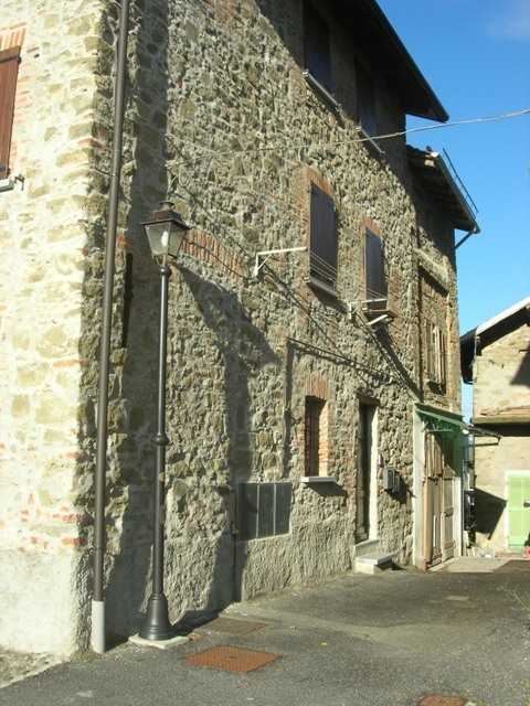 Porzione di casa via anlera, Mioglia