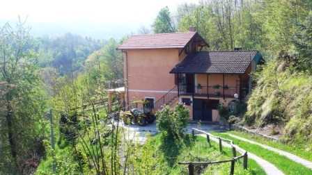 Casa indipendente loc Co, Sassello