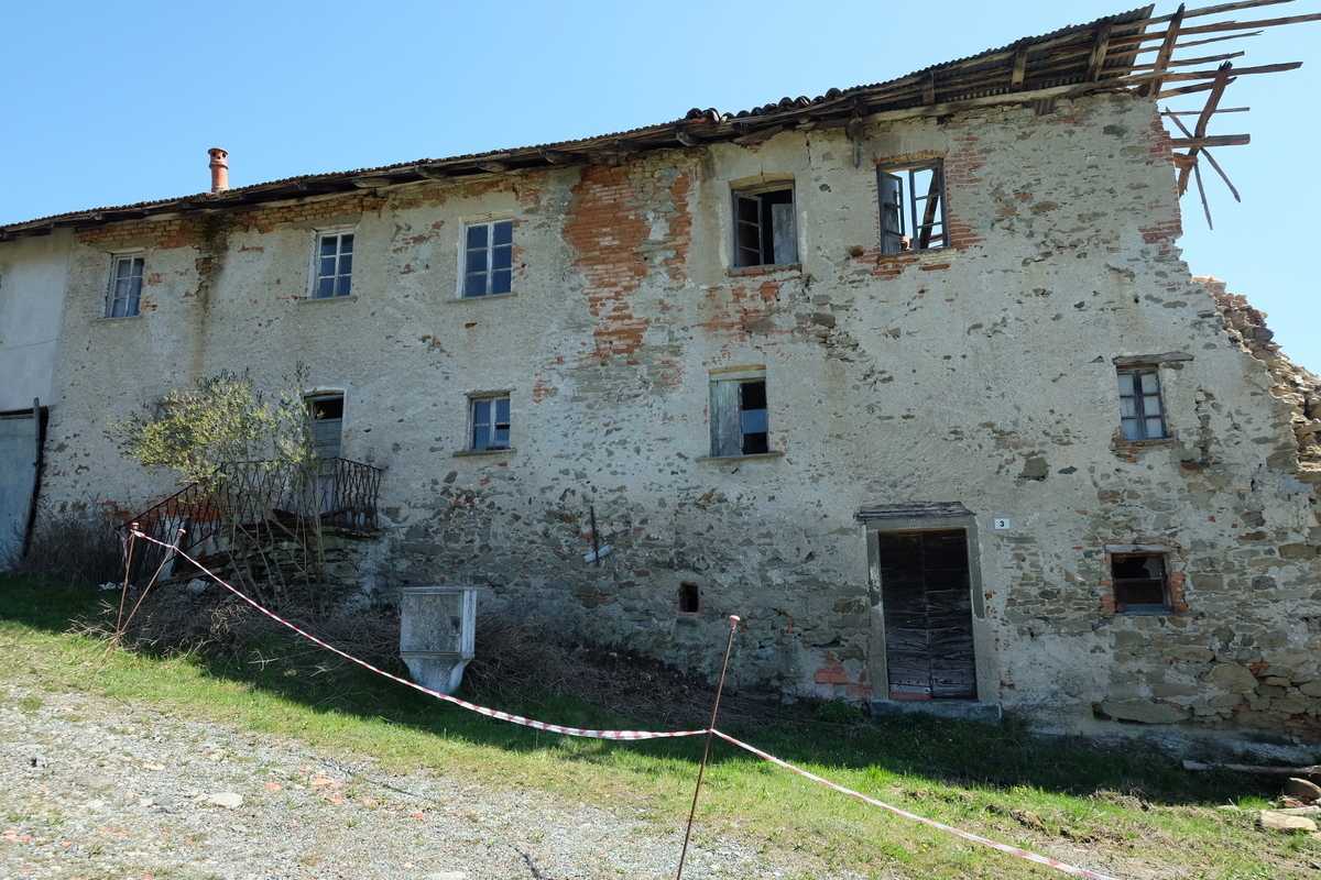 Porzione di casa Sbernera, Mioglia