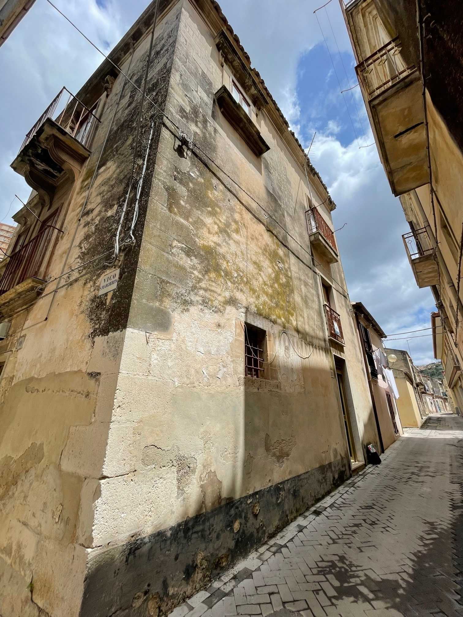 Casa indipendente Via Santa Margherita, Modica