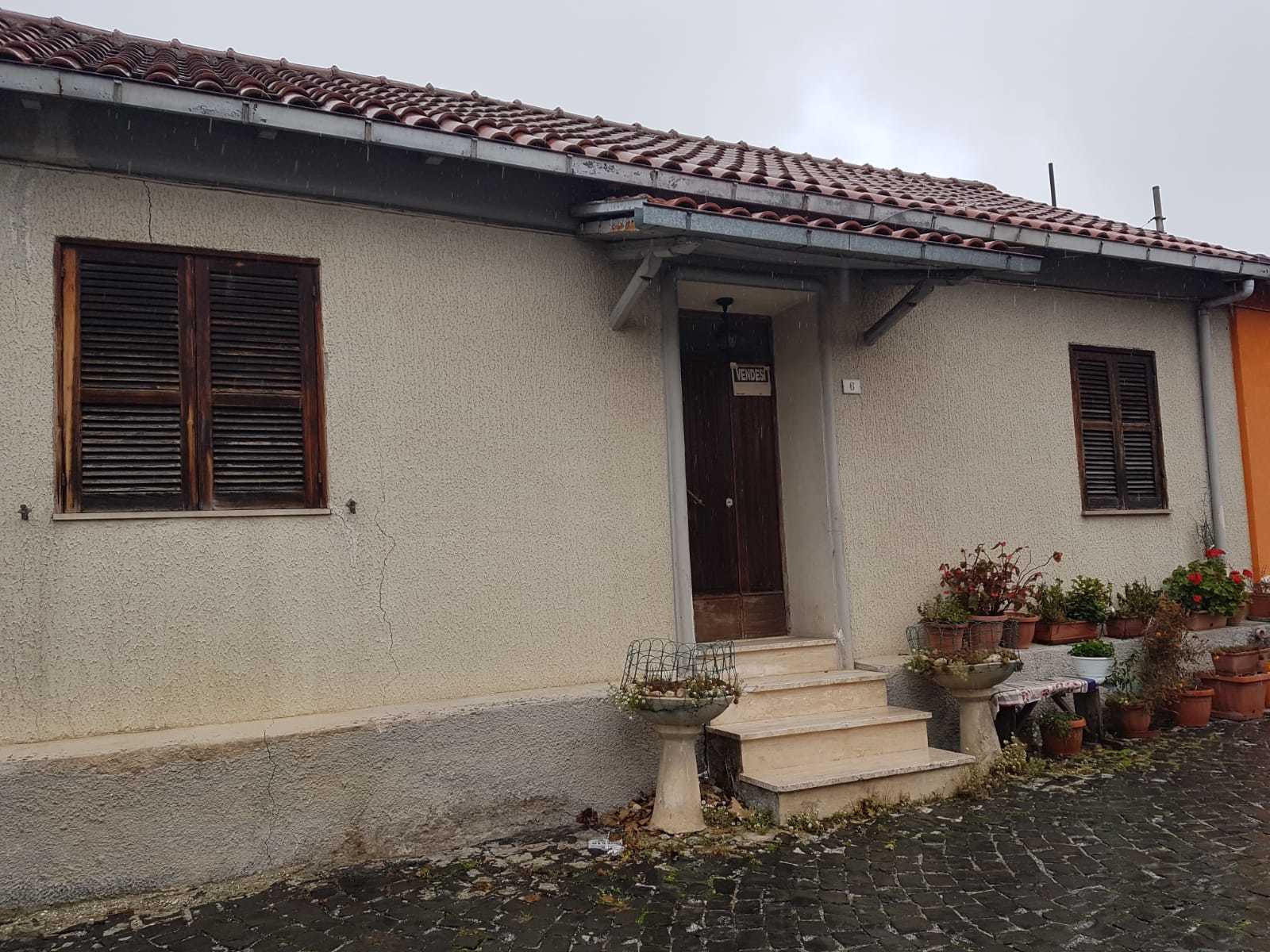 Casa indipendente Via Piane Sante, Castellafiume