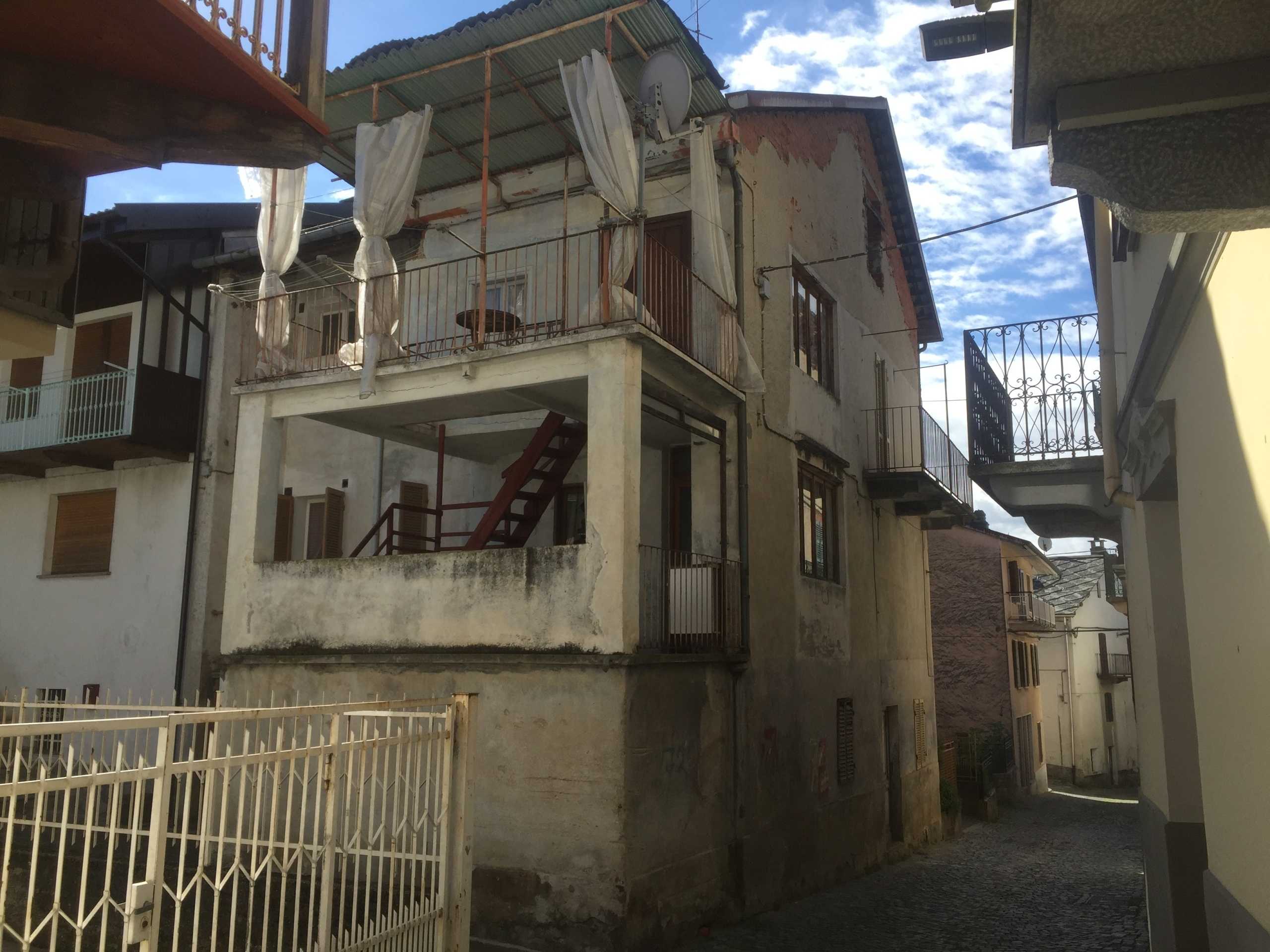 Porzione di casa Via Enrico Compagno, Rueglio
