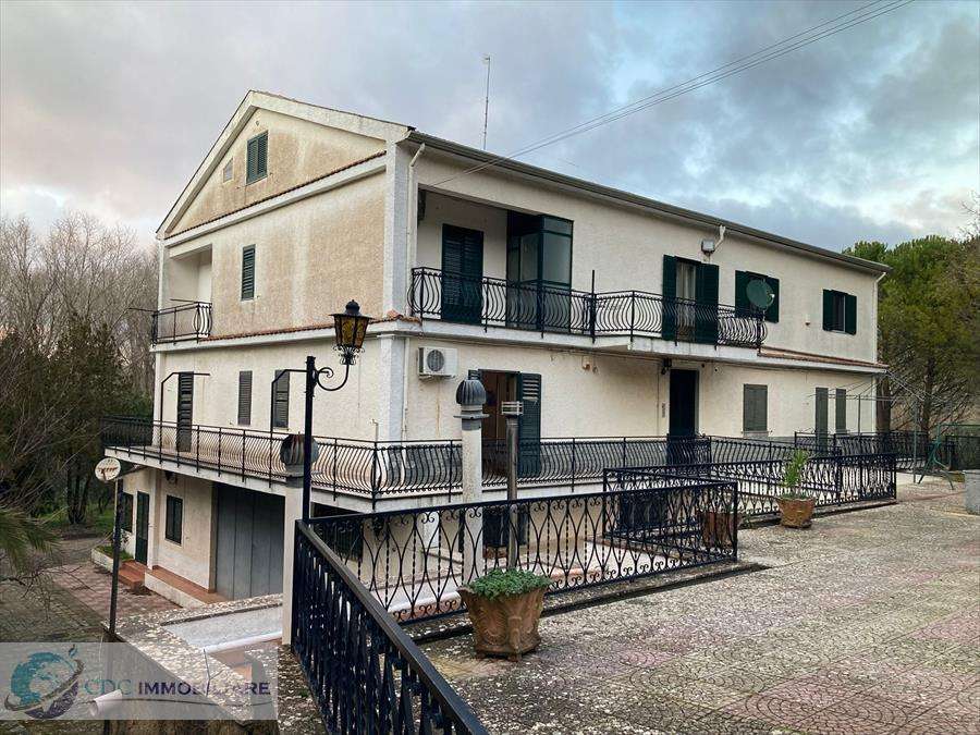Casale contrada zachia ss 118, Prizzi