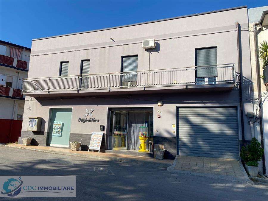 Locale commerciale Via Sacramento 93, San Giovanni Gemini