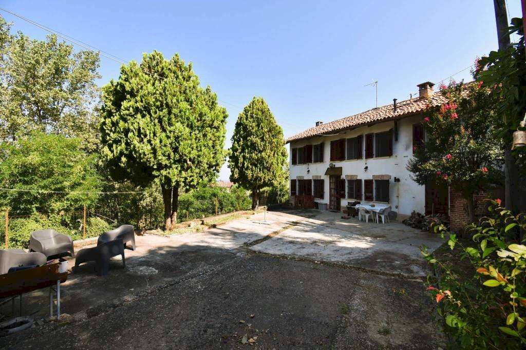 Rustico via Rocca d'Arazzo, Montegrosso d'Asti