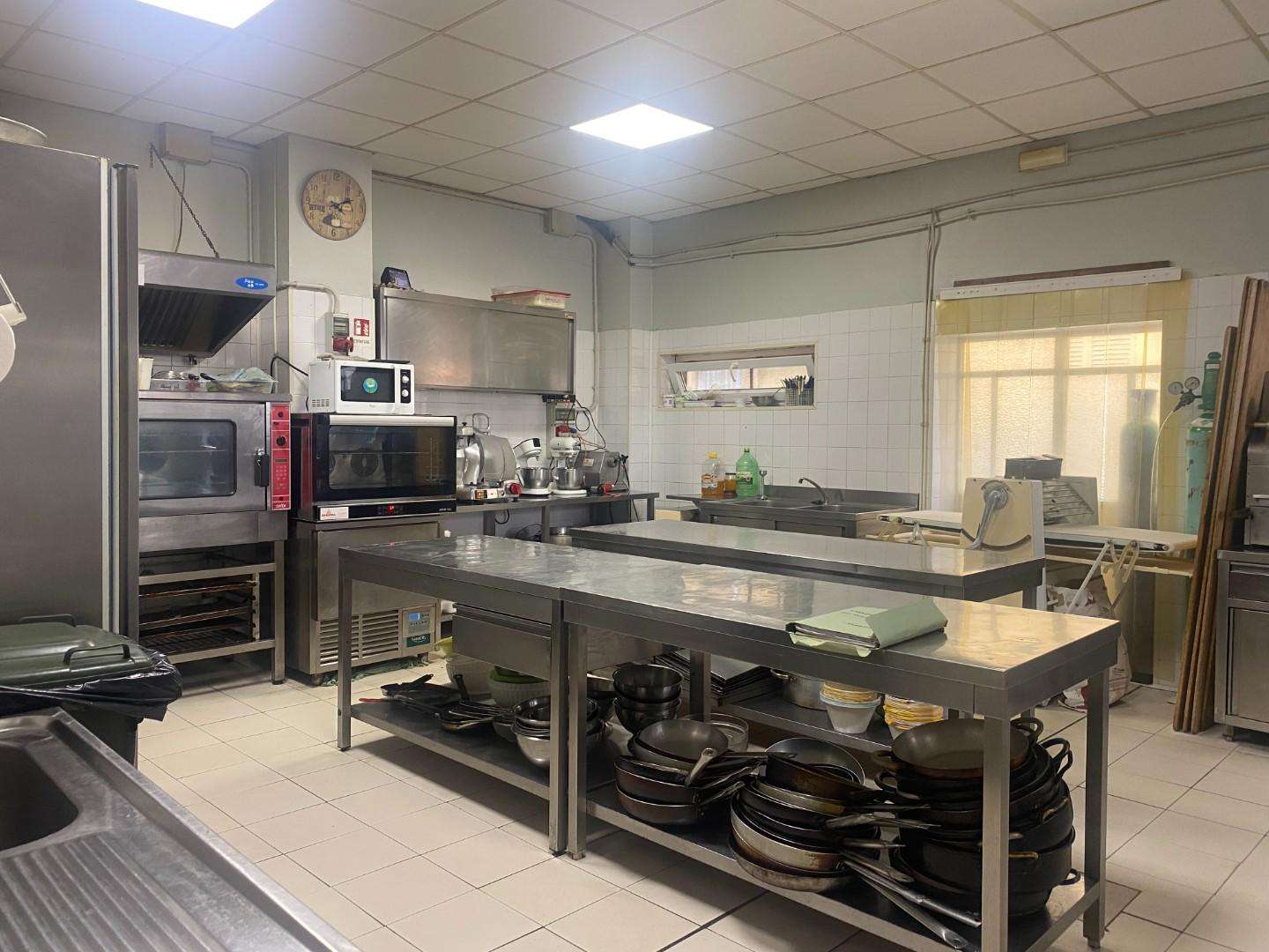 Attività  commerciale Via S. Pietro V. L.,  40, Pinerolo