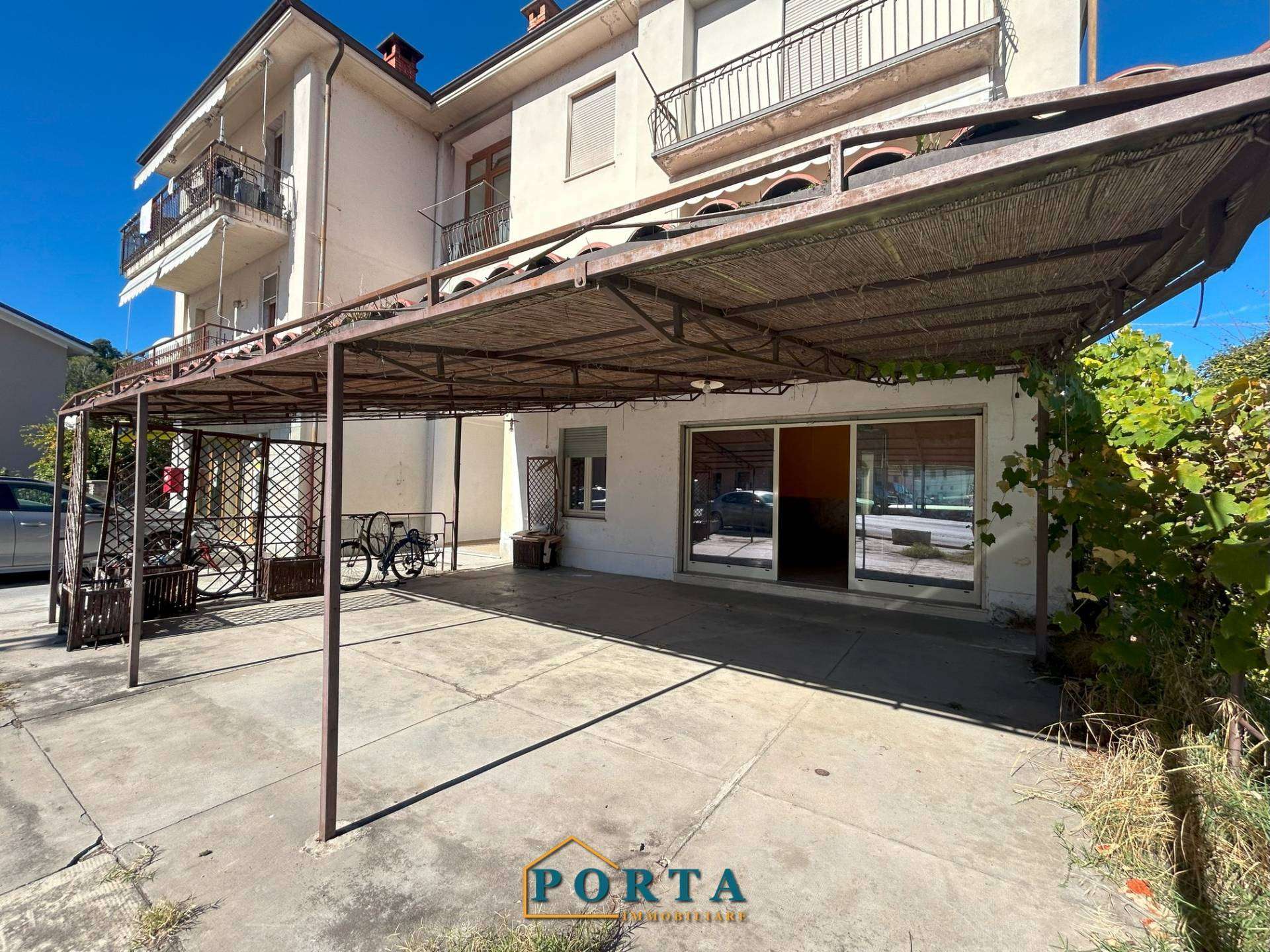 Locale commerciale Frazione Madonna della Neve38, Clavesana