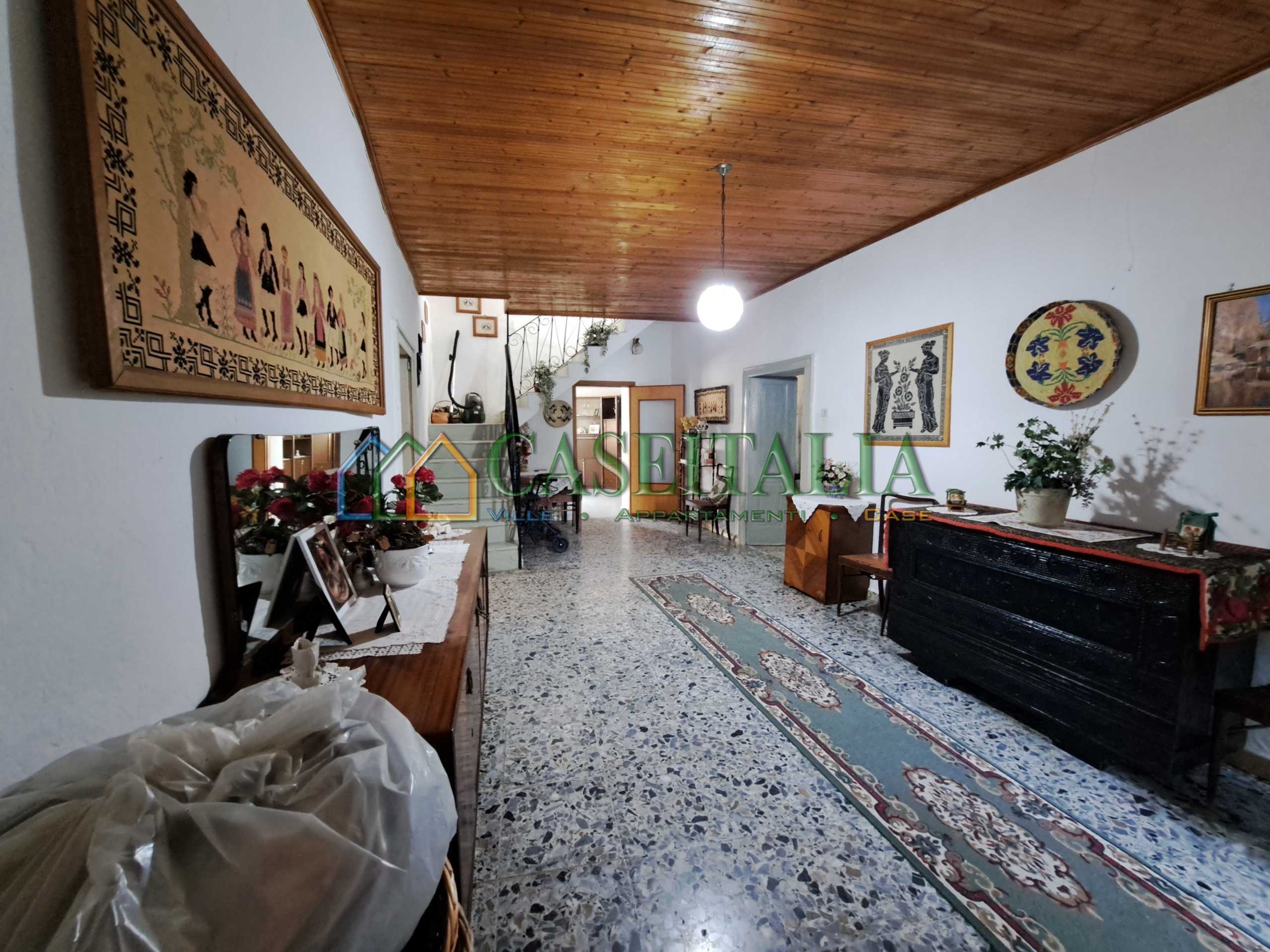 Casa indipendente Via Eleonora D'Arborea, Villaurbana