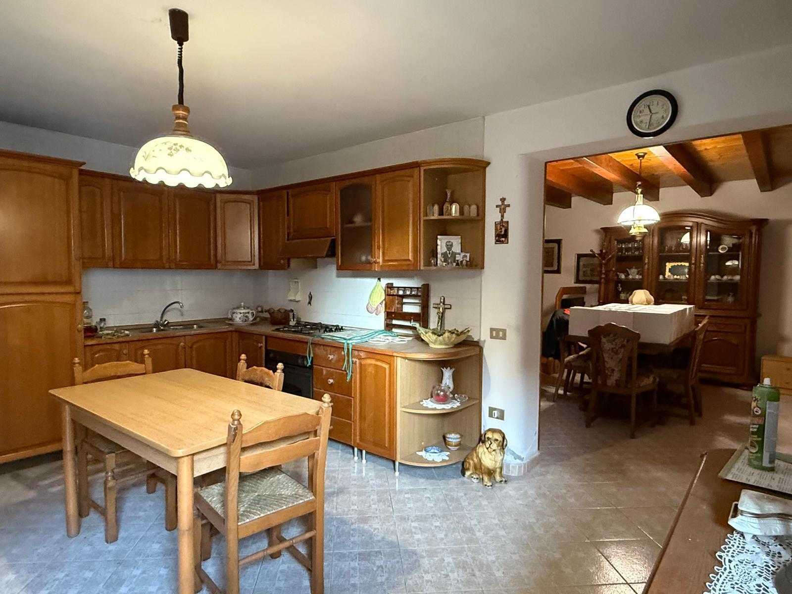 Porzione di casa Via G. Matteotti, Costa di Rovigo