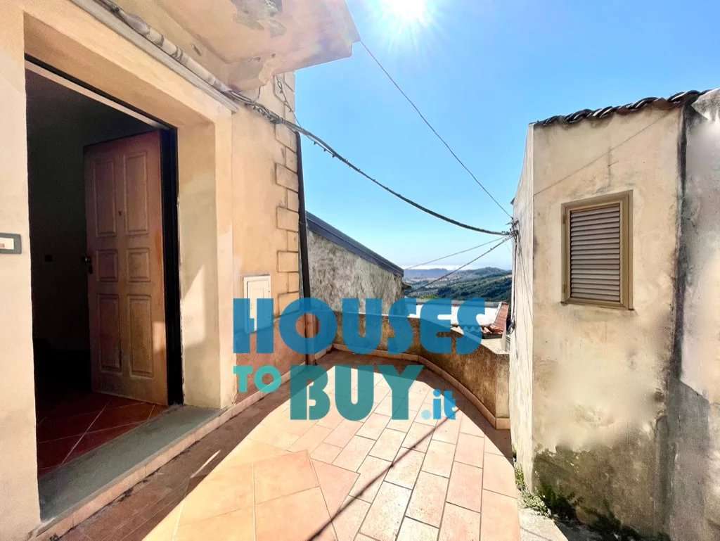 Appartamento via Salute, 34., Carfizzi