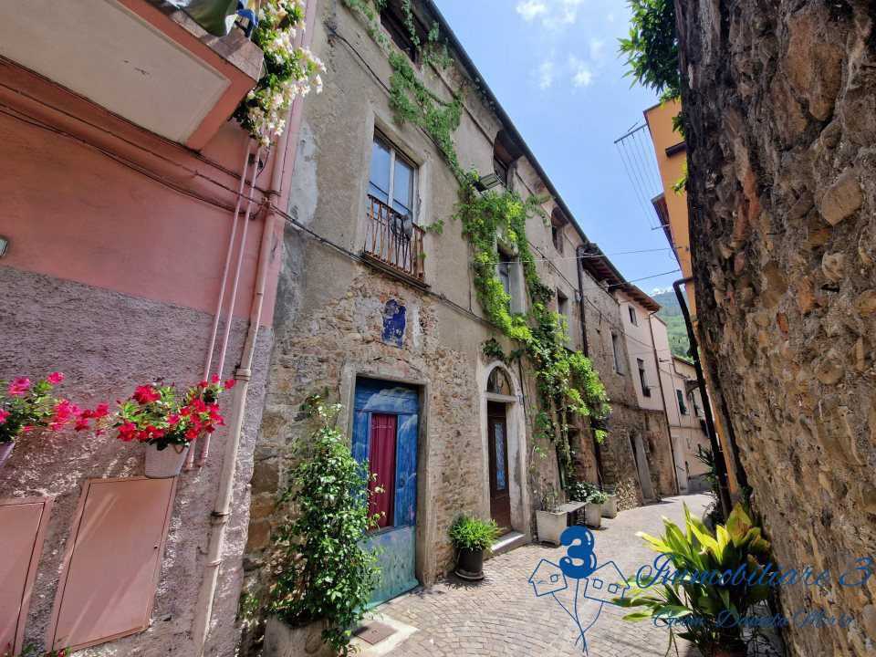Casale, Villanova d'Albenga