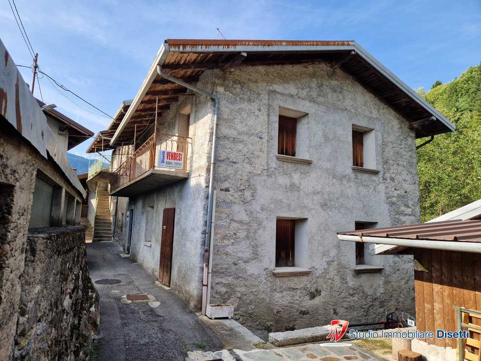 Casa Bi - Trifamiliare Via Sant'Antonio, Malonno
