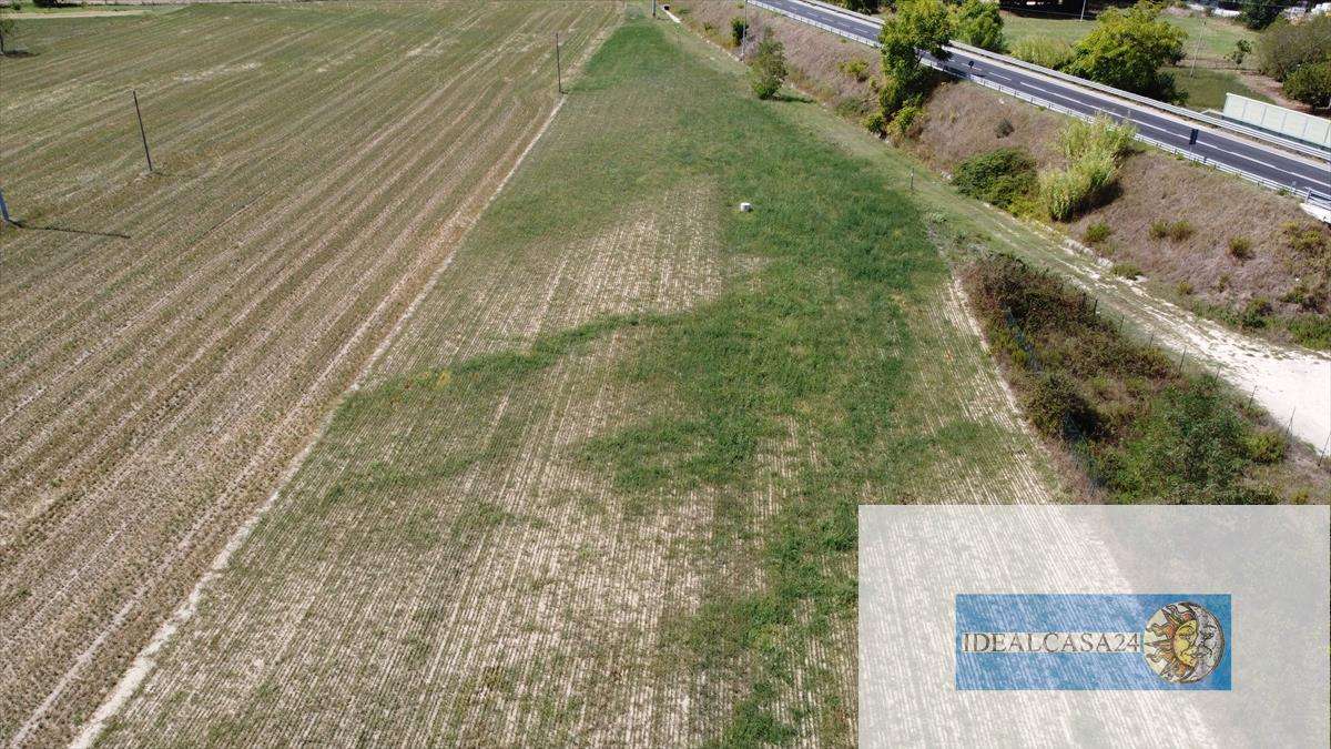 Terreno agricolo Macerata Contrada Potenza 33, Macerata