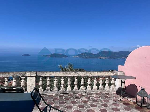 Casa indipendente La Serra, Lerici