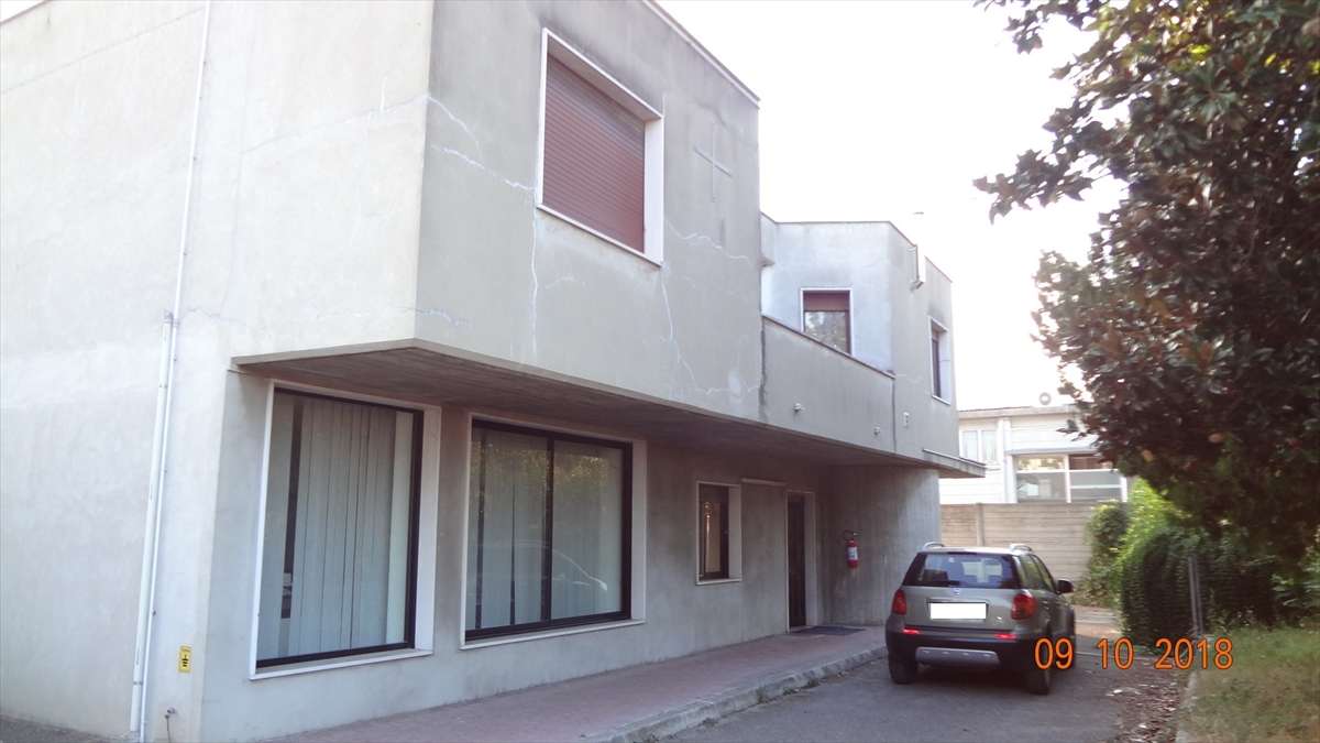 Capannone Via Po, San Giovanni Teatino