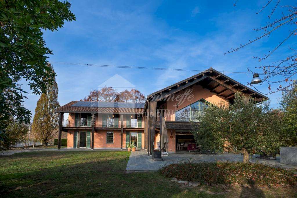 Villa Località Carretti, Asti