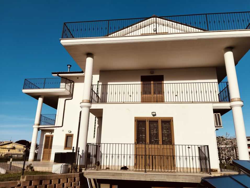 Villa VIA VERDI, Montesilvano