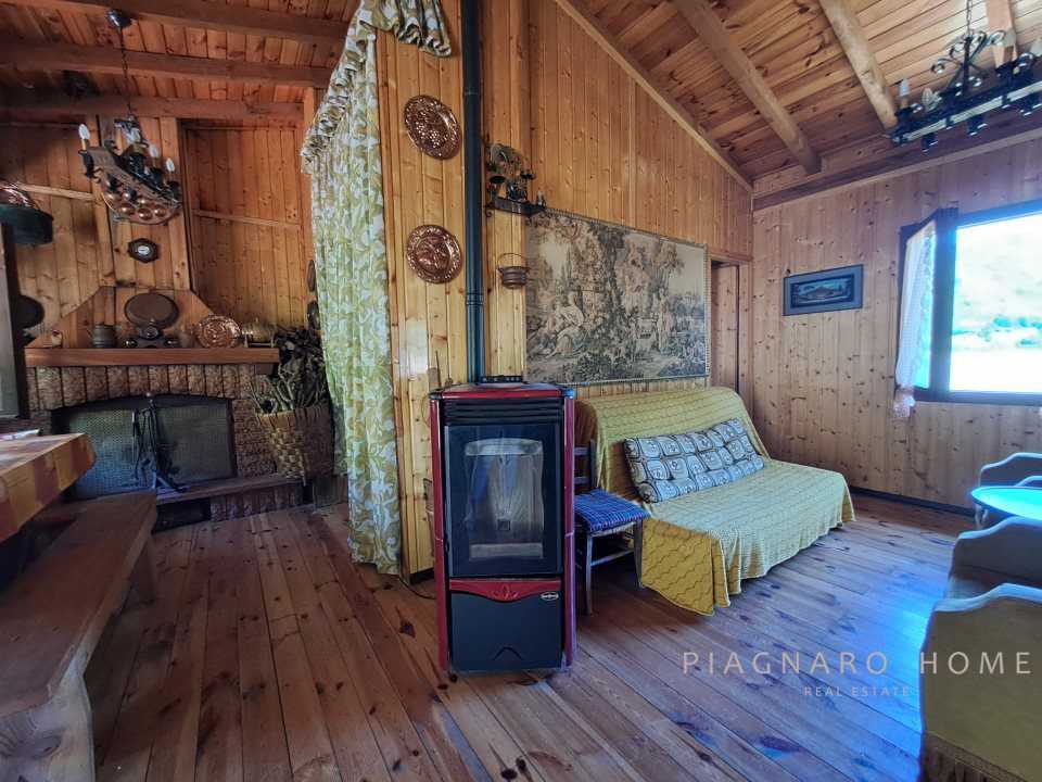 Casa indipendente Via Coloretta, Zeri