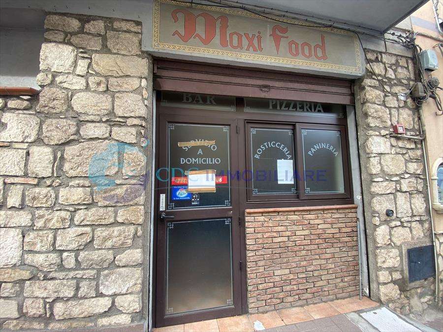 Locale commerciale via Padre La Pilusa 28, San Giovanni Gemini