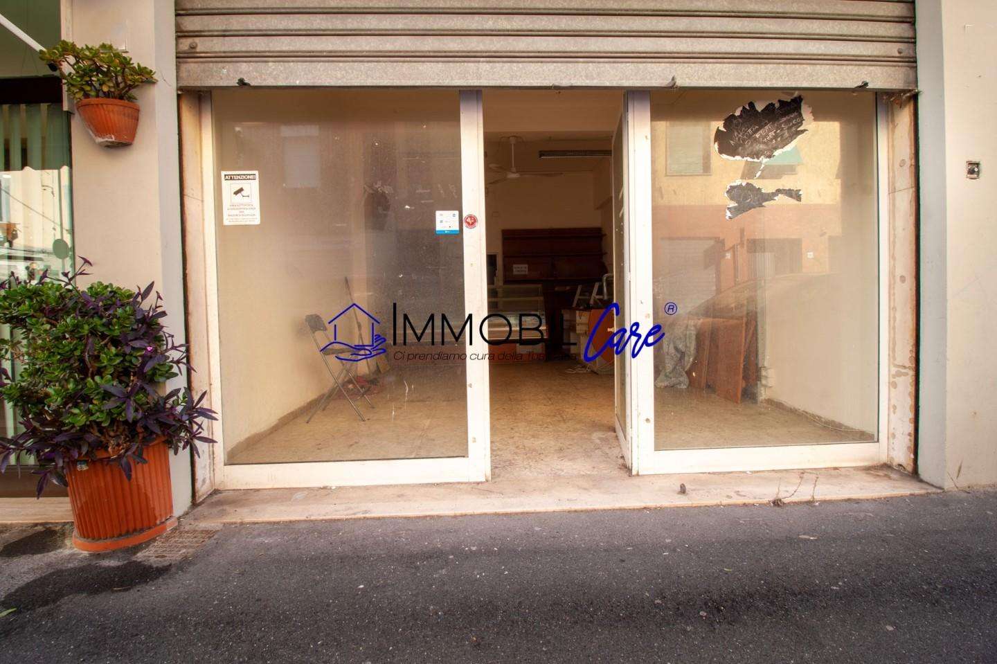 Locale commerciale Amedeo, Livorno