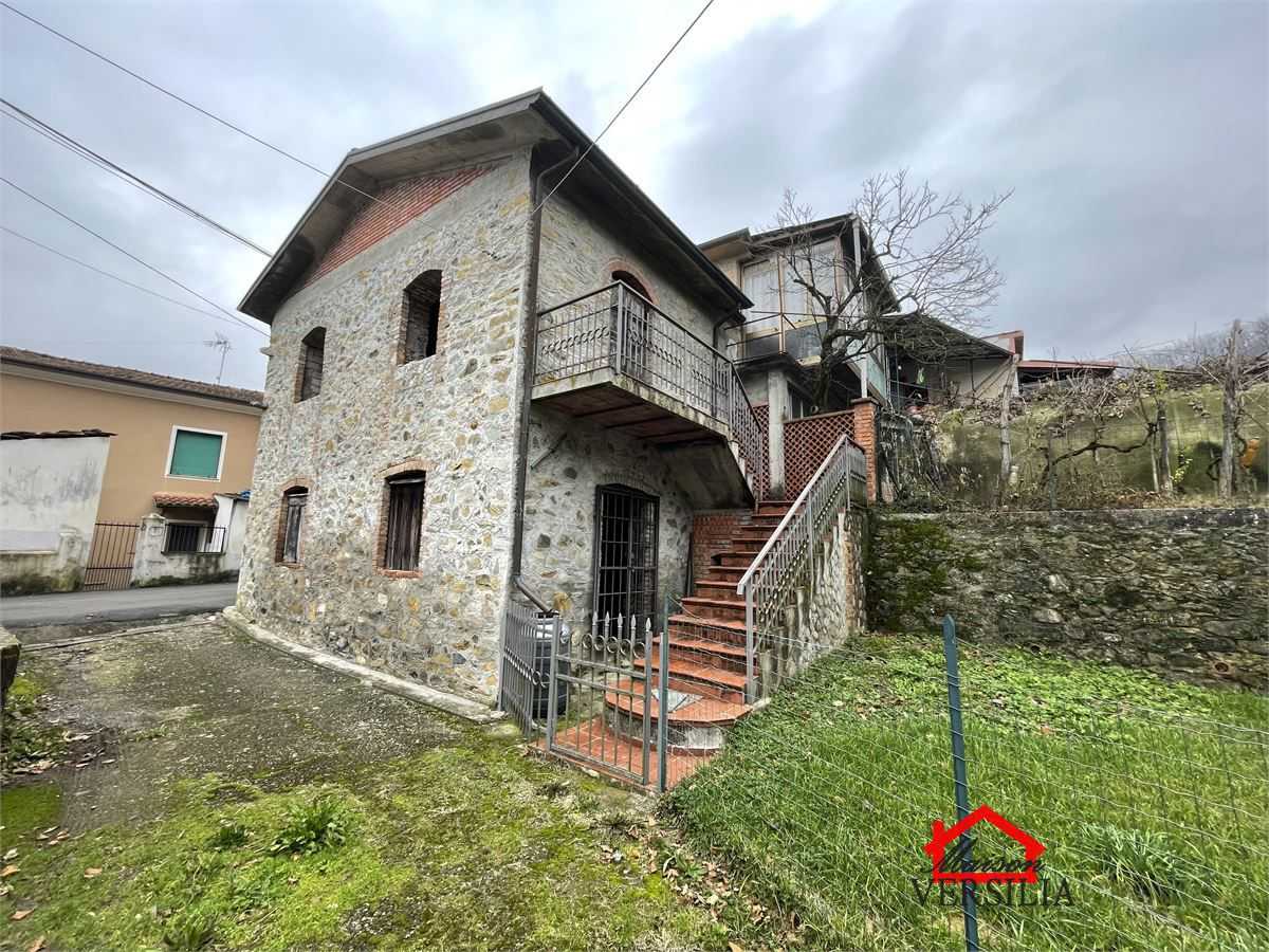 Casale Via Piave, Aulla