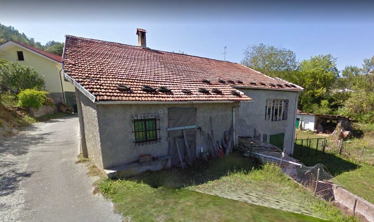 Porzione di casa Via Battaglia, Mioglia