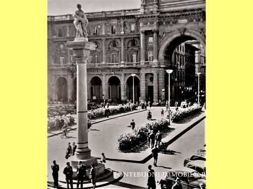 Attività  commerciale PIAZZA DEL COMUNE SCANDICI, Scandicci