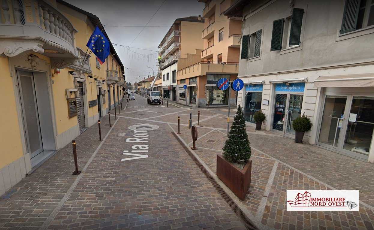Locale commerciale Via Roma, Magenta