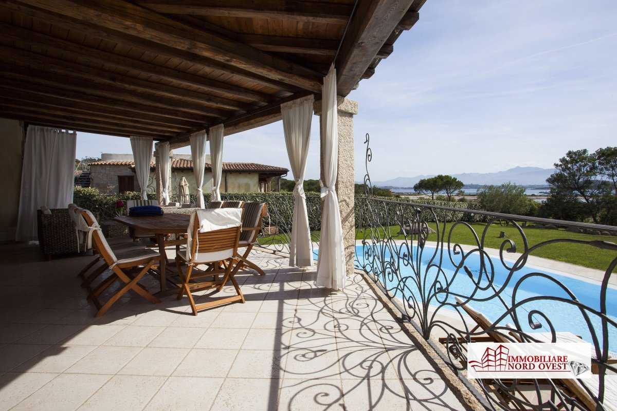 Villa salina bamba, San Teodoro