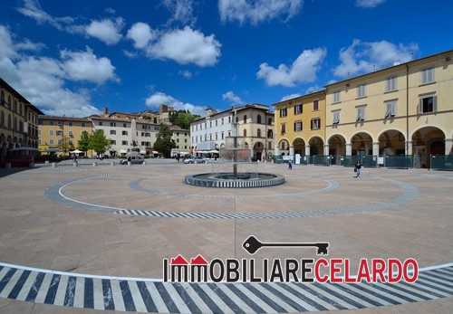 Capannone Loc. Belvedere, Colle di Val d'Elsa