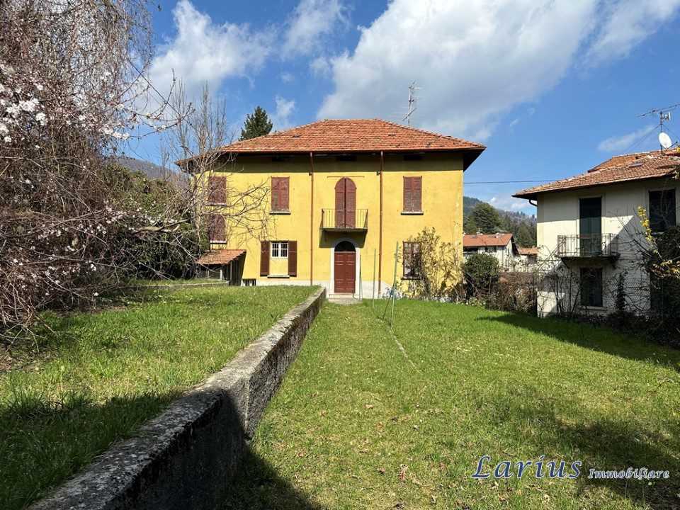 Villa Via Segantini, Caglio