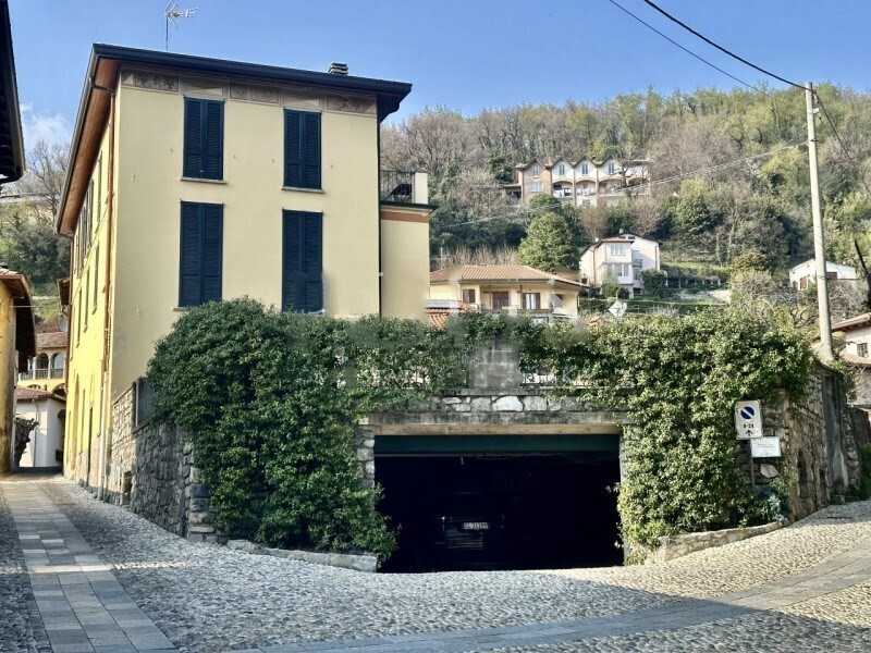 Casa indipendente via Roma, Proserpio