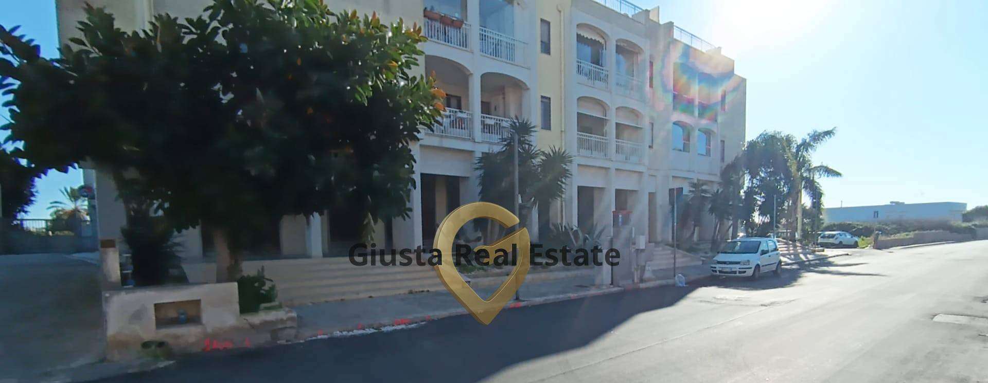 Attività  commerciale Via Materdominisnc, Brindisi