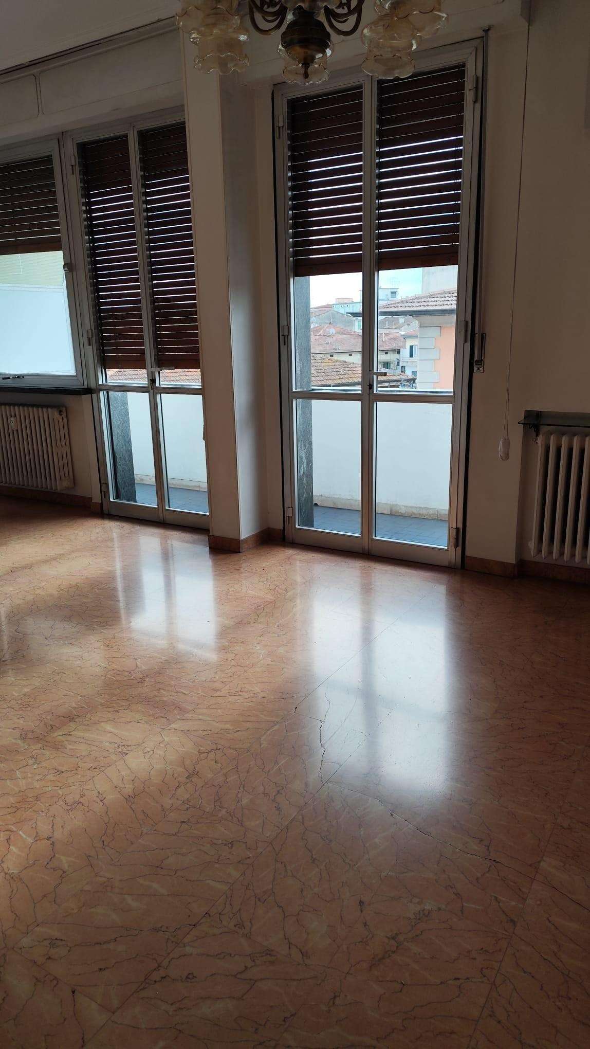 Appartamento Viale Francesco Bonaini,, Pisa
