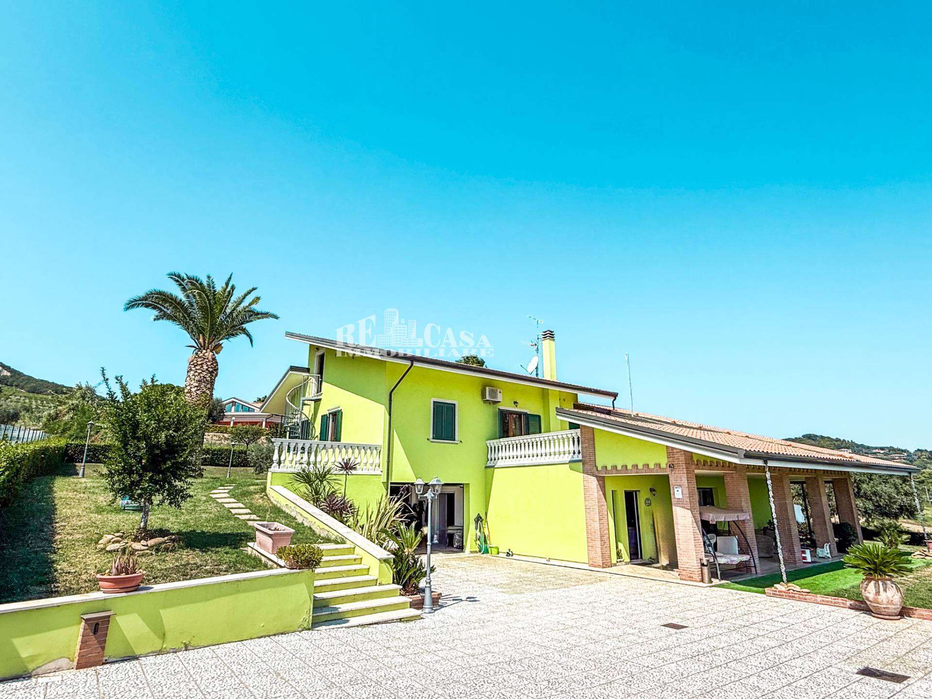 Villa via castani, Martinsicuro