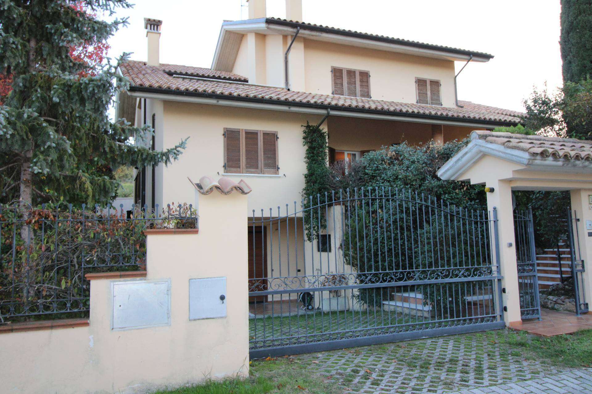 Villa via ugo foscolo, Appignano del Tronto